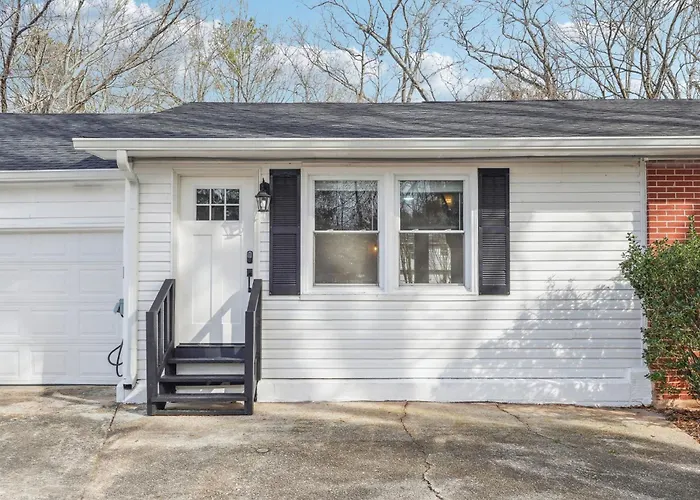 Cozy Kennesaw Apartment Close To Ksu With Ev Plug In